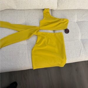 Elegant One-Shoulder Yellow Dress